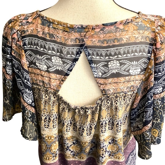 Lucky Brand Mixed Media‎ Flutter Sleeve Top, Medium Style 7W64640 - Picture 11 of 14